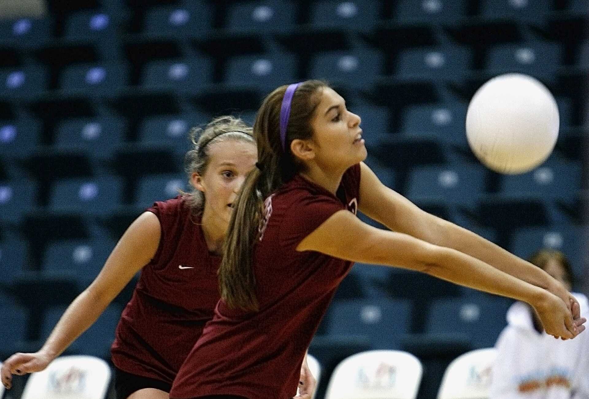 Volleyball trading pins